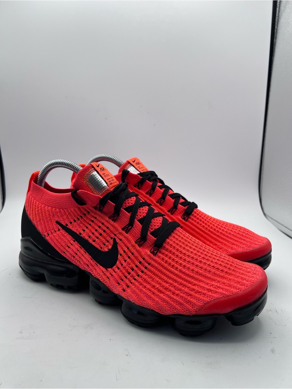 Nike Air VaporMax 3.0 Flyknit 3 Flash Crimson Black  Men’s Size 9.5 Sneakers